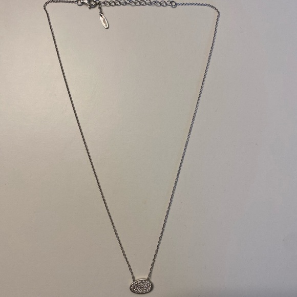 Dainty oval shaped necklace. Never worn. - Picture 7 of 7